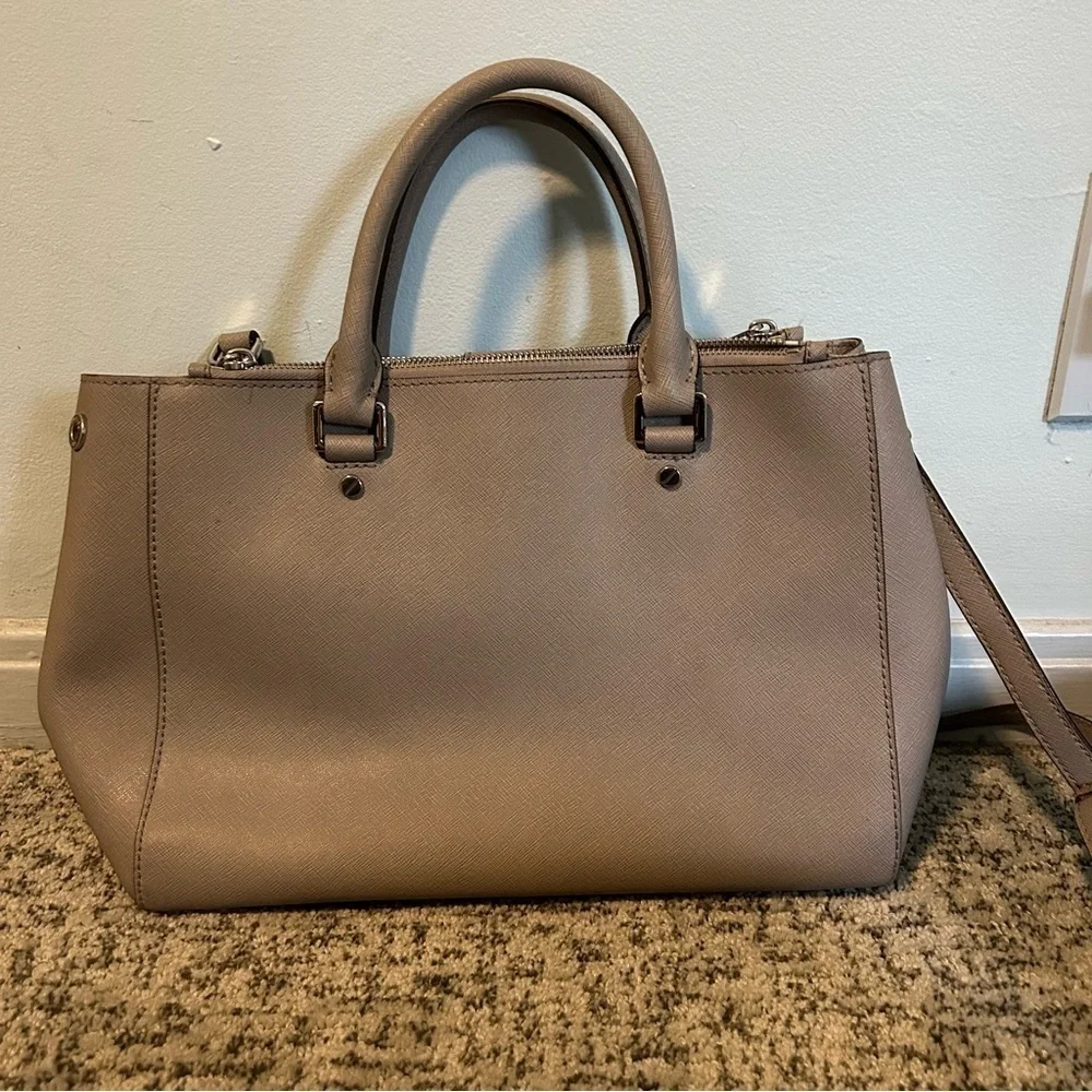 Micheal Kors Gray Selma Crossbody Handbag